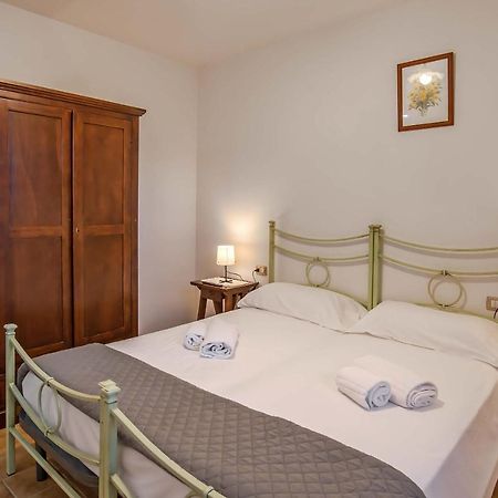 ホテル Residenza Di Campagna Montelleri ヴィッキオ エクステリア 写真